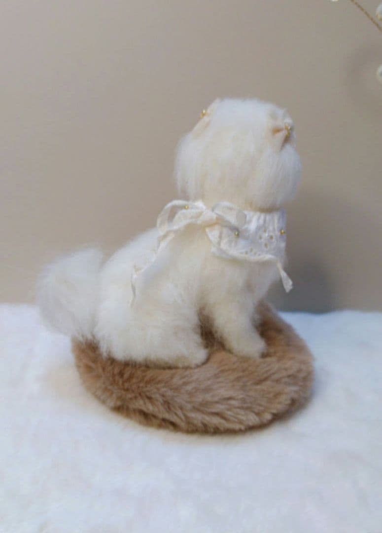 羊毛フェルト　マルチーズ　犬　ハンドメイド　ミニチュア