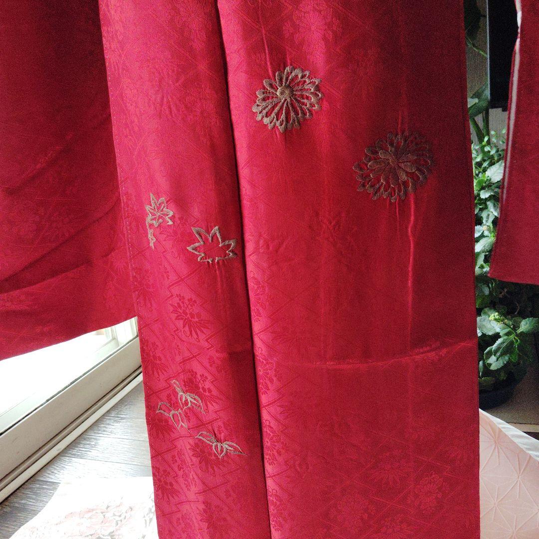 京染め　赤色　 振袖 　刺繍入り 袋帯　中振袖　正絹