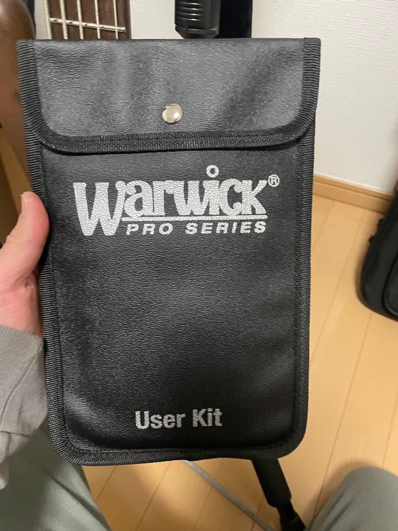 ベース Warwick german pro series streamer LX5