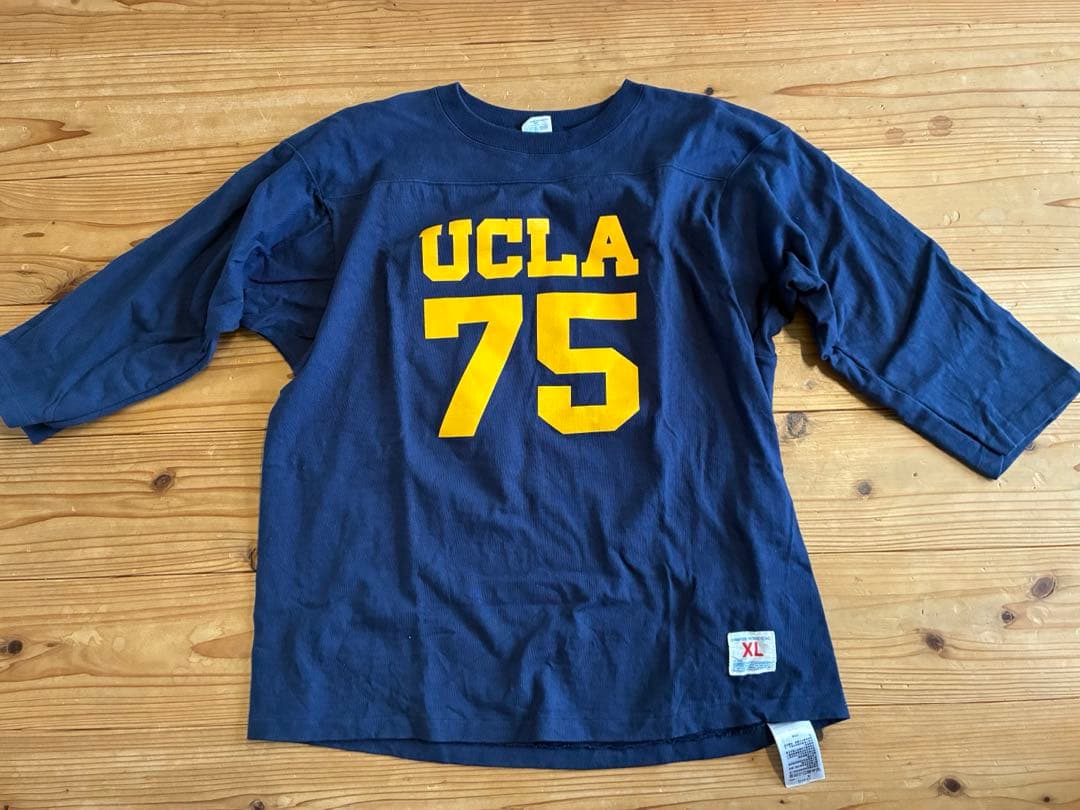 チャンピオン　フットボールT UCLA usma リバース