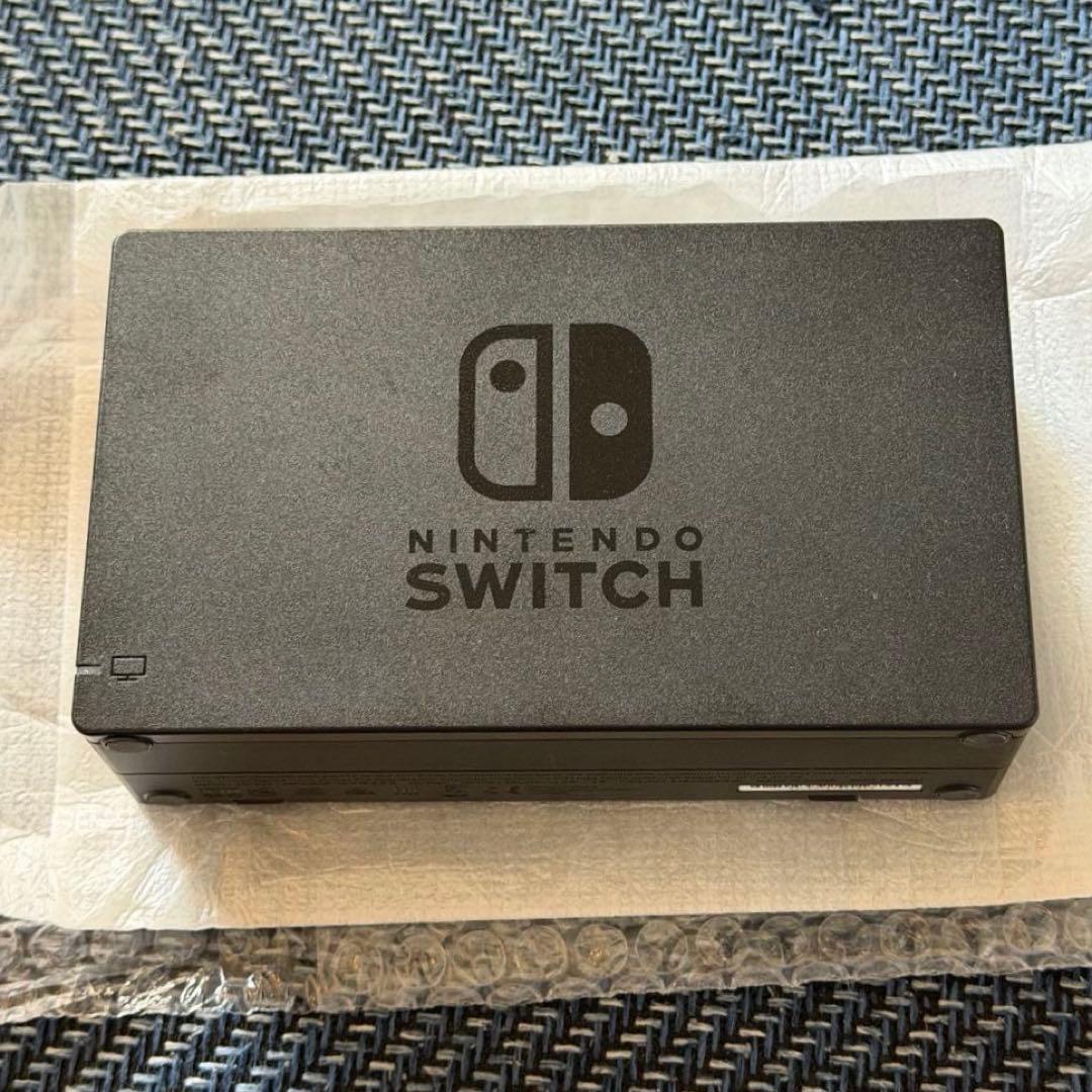 【付属品完備】Nintendo Switch ネオンブルー/レッド