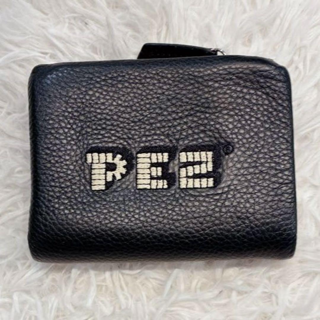 【美品】ear PAPILLONNER×PEZ 刺繍　二つ折り財布 黒