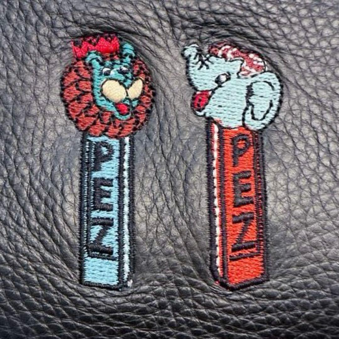 【美品】ear PAPILLONNER×PEZ 刺繍　二つ折り財布 黒
