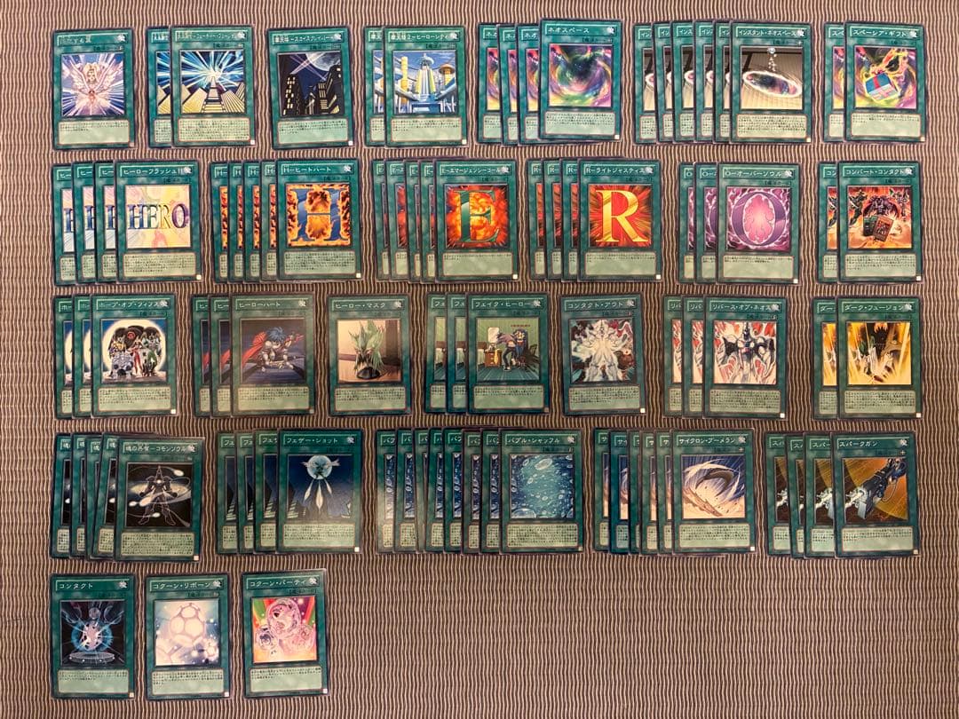 【匿名配送】遊戯王　E•HERO エレメンタルヒーロー　まとめ売り　ホロあり