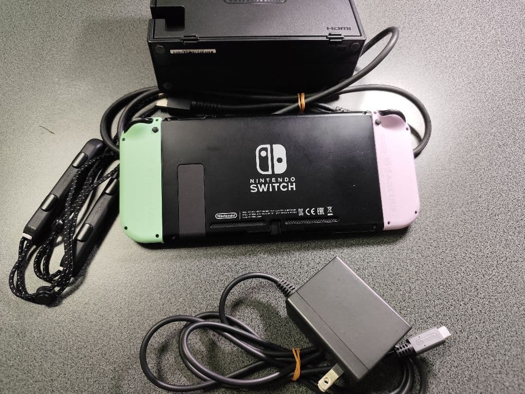Nintendo Switch 本体 ピンク・グリーン