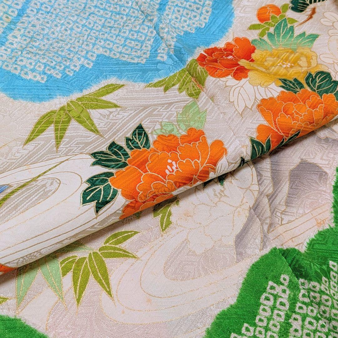 【振袖】御所解模様　絞り　金駒刺繍　白　　正絹　アンティーク