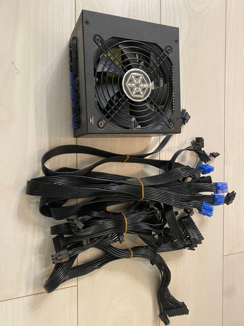 ST1200-PTS 1200W 電源ユニット