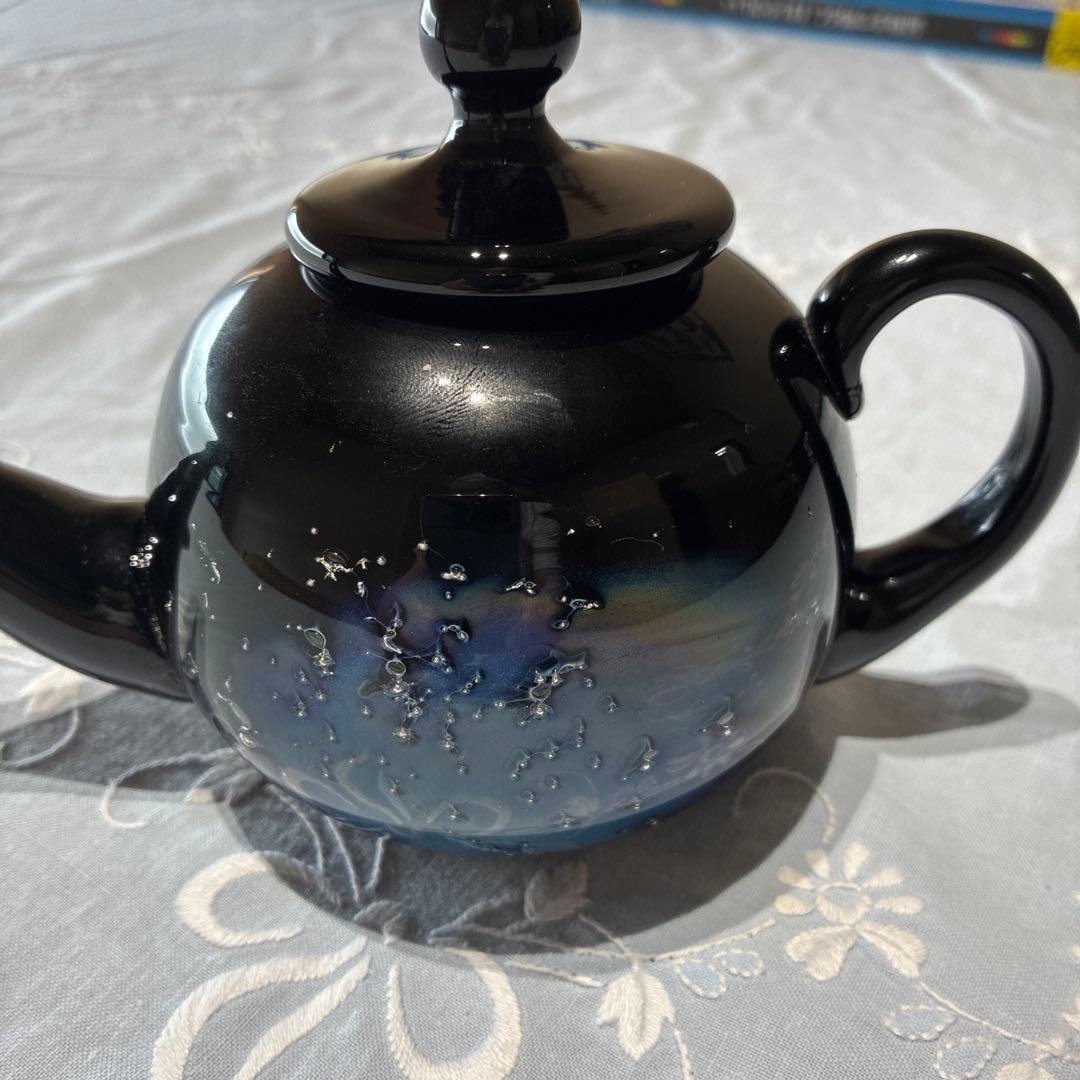 琉球ガラス末吉清一作水さし お酒を入れても楽しめます。