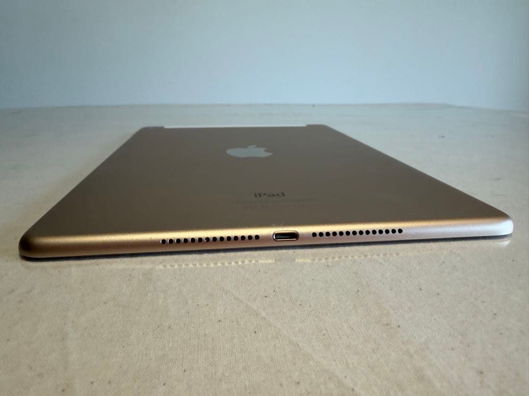 Apple iPad Air 2 (第2世代) ゴールド