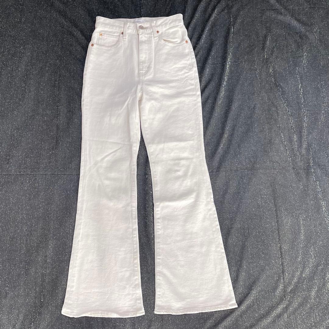 MOUSSY MVS ホワイト　フレア 美品 サイズ　25