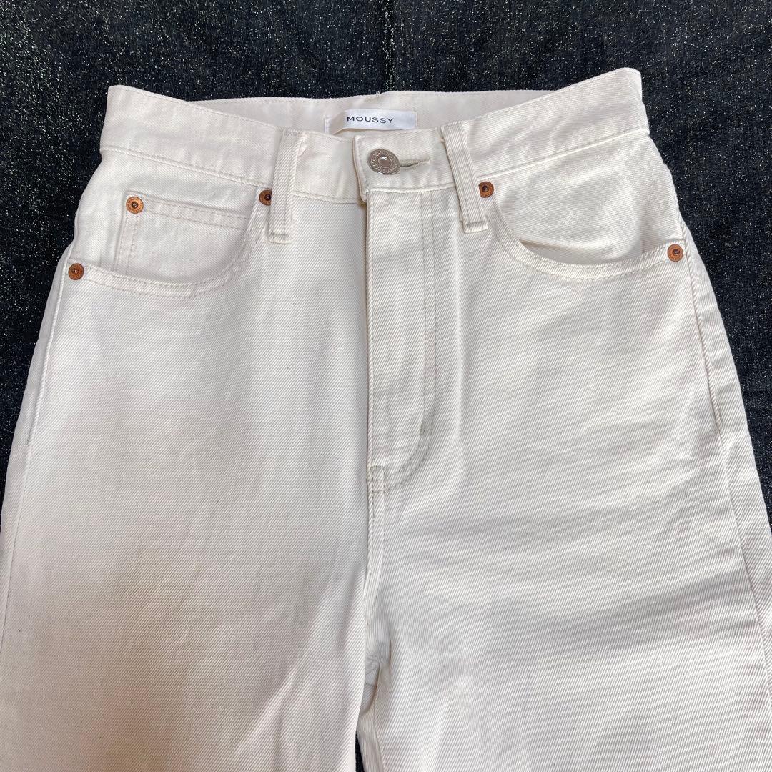 MOUSSY MVS ホワイト　フレア 美品 サイズ　25