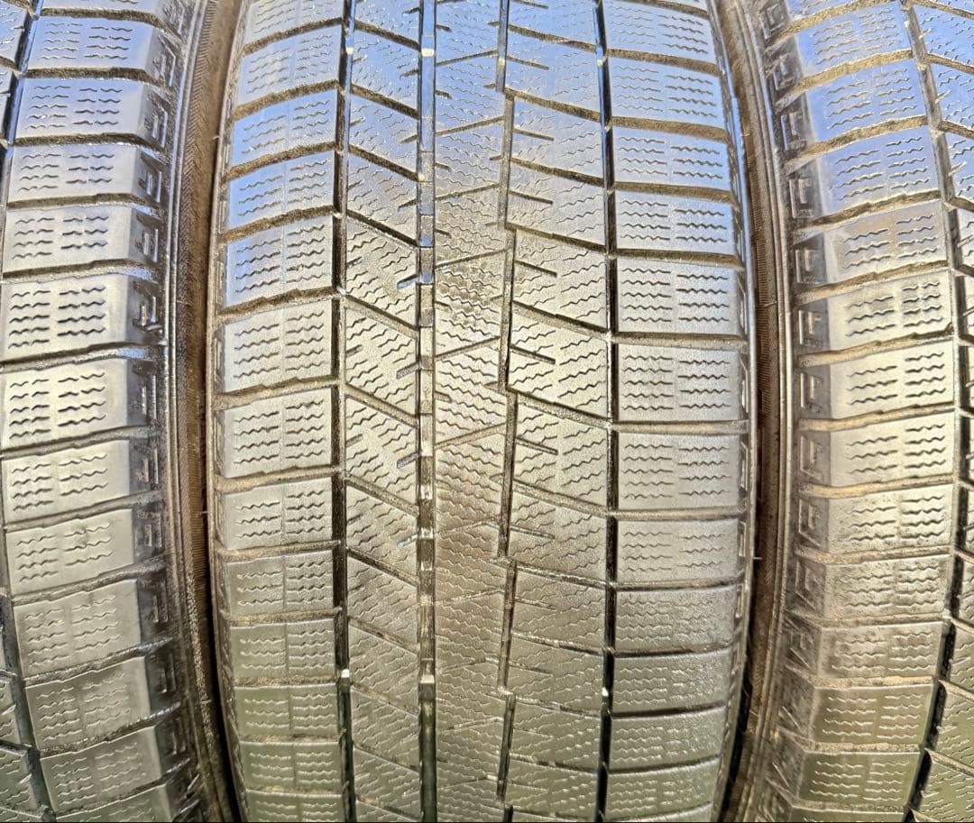 ダンロップ ウィンターマックス 03．225/55R19.22年製．4本　セット