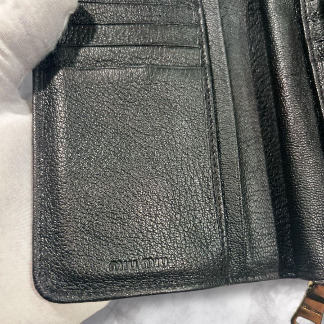 【極美品】miumiu レザー2つ折り財布 ゴールドロゴ 黒