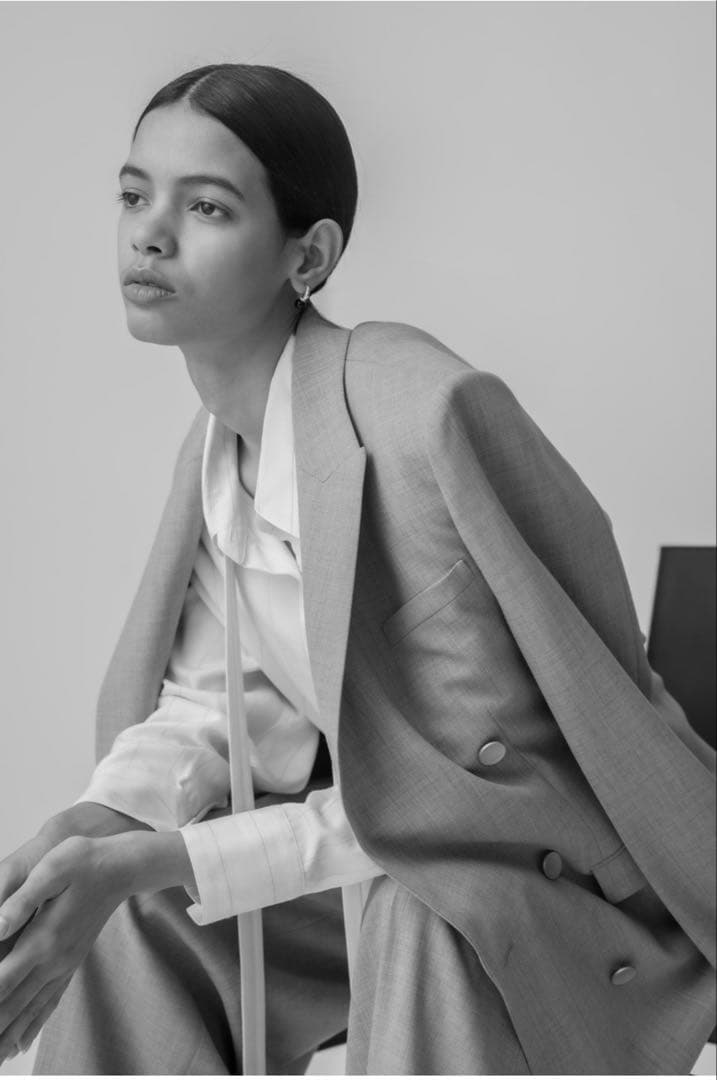 ebure 強撚ツイルクレープ メタル釦付きダブルブレストジャケット　エブール