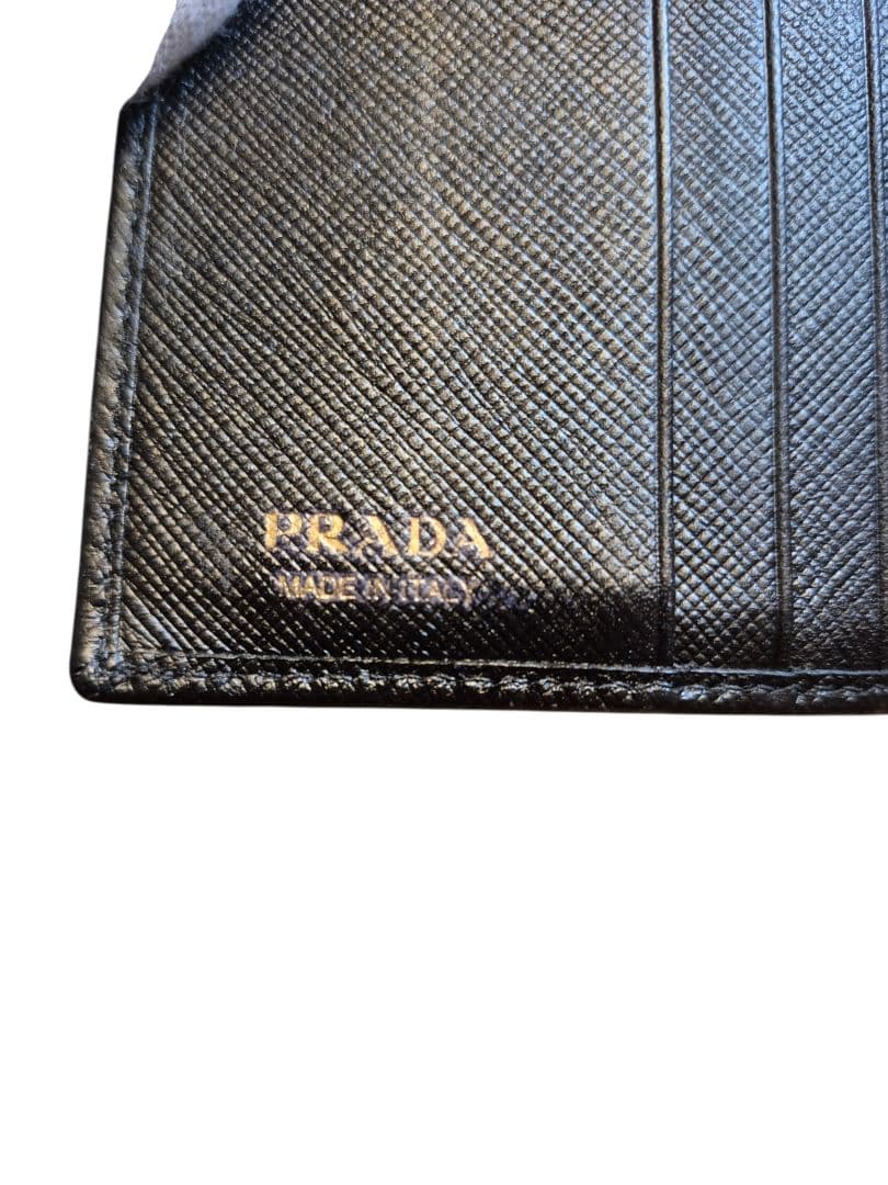 ＰＲＡＤＡ　プラダ　サフィアーノ　ゴールド金具　三つ折り財布 a