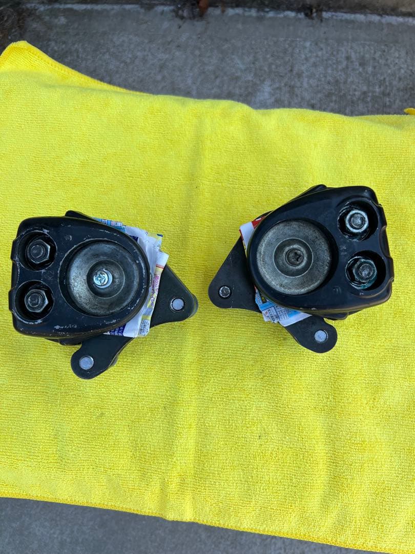 ゆめまる様　z750d1 フロントブレーキキャリパー　z系kz系