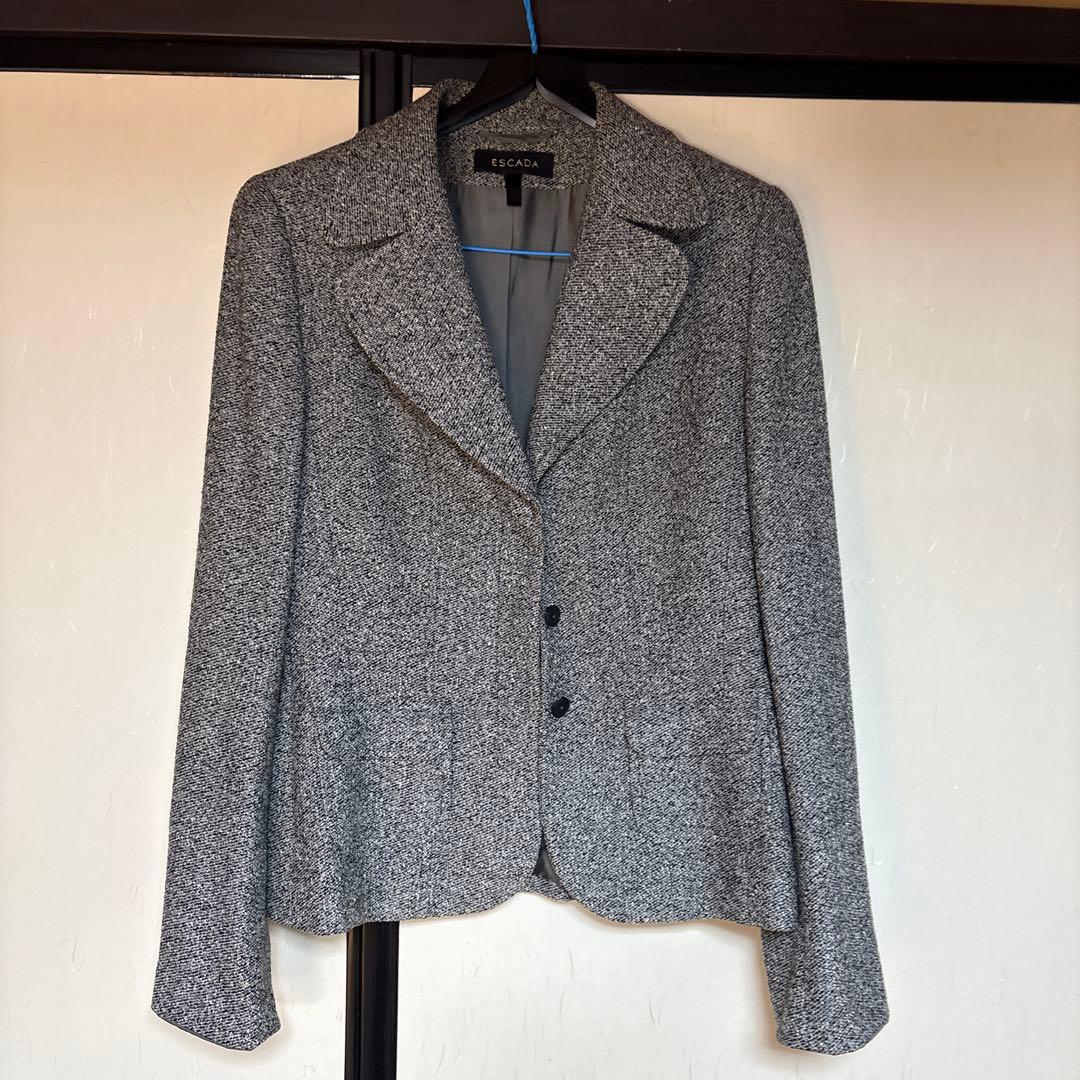ESCADA ファー付ジャケット、スカート2枚セット