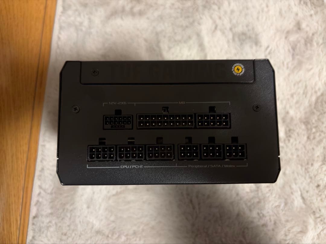 【新品】ASUS pc電源ユニット 80 Plus Gold 850W国内正規