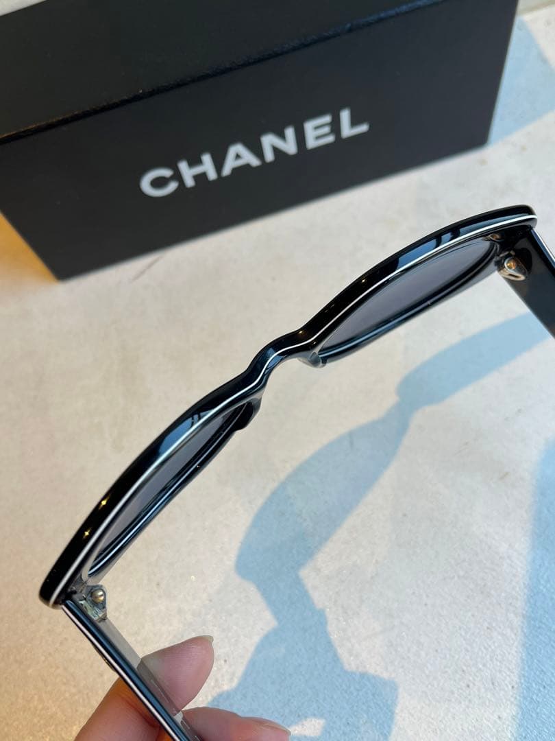 【極美品】CHANEL ブラック ラウンドサングラス