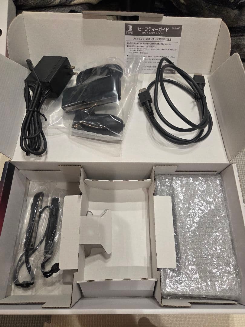 【美品】【付属品すべて有】Nintendo Switch 本体