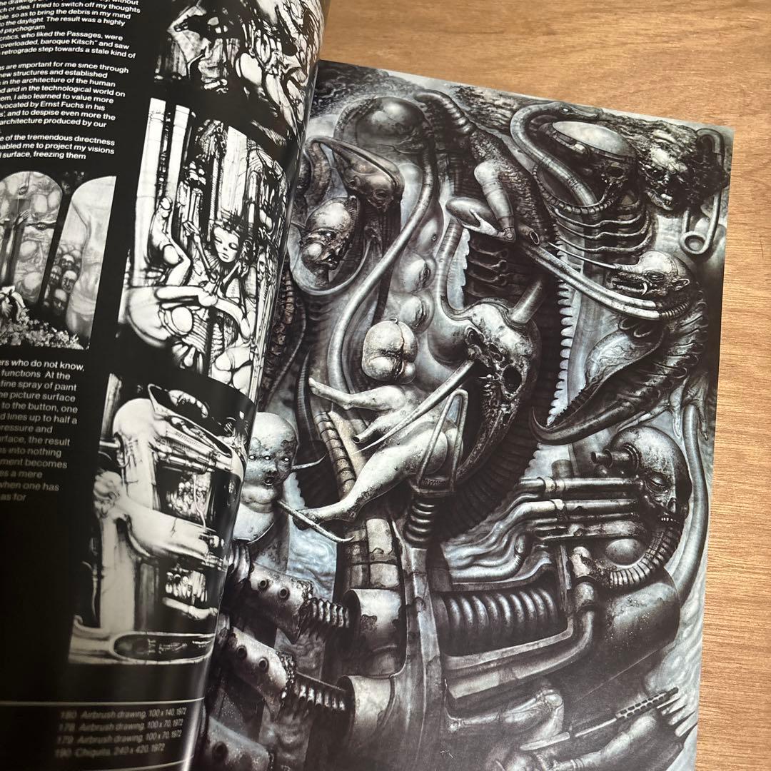 H.R.Giger's ecronomicon ギーガー ネクロノミコン　初期版
