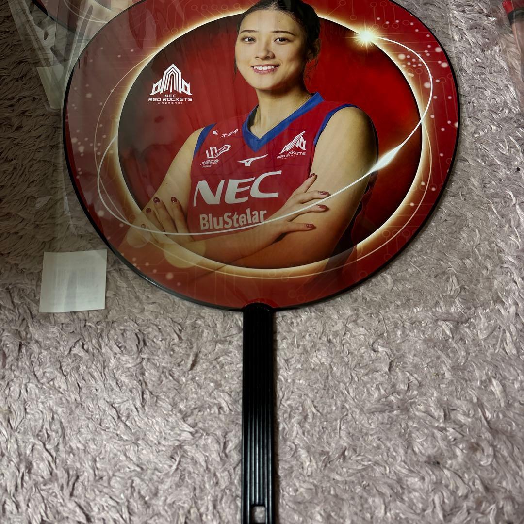 佐藤淑乃　山田二千華　うちわ　タオル　ポーチ　セット　新品未開封