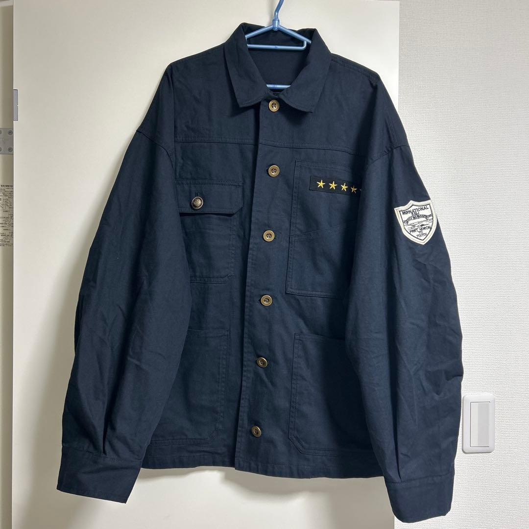 3/9まで値下げ中　美品　てぃら プロデュース　ワッペンシャツジャケットネイビー