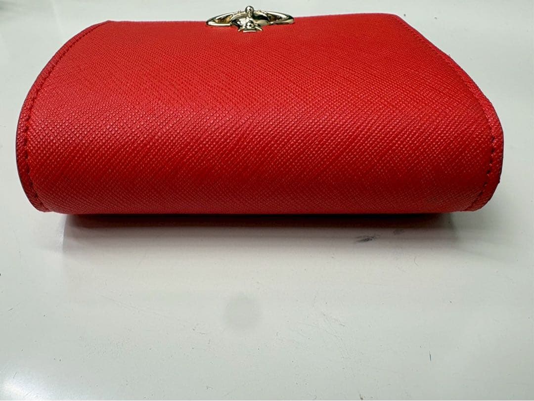 Vivienne Westwood（ヴィヴィアンウエストウッド）折り財布　レッド