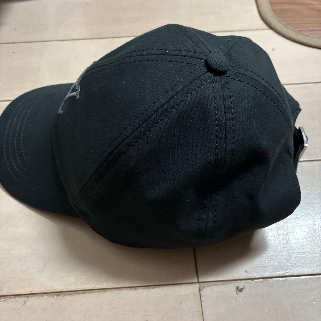 ニコ　ルイヴィトン　ベースボールキャップ　黒