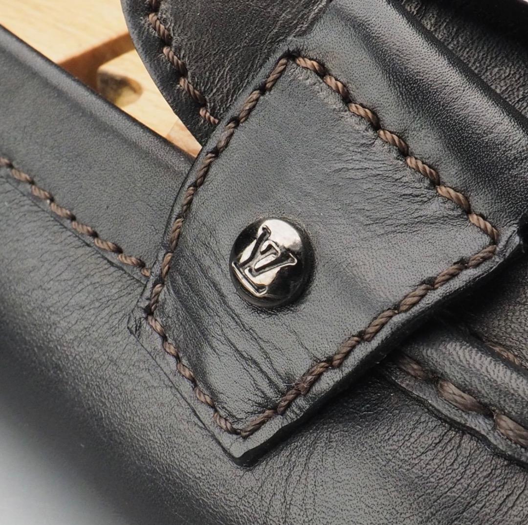 極美品　ルイヴィトンLOUIS VUITTON レザーモカシン　シューズ革靴