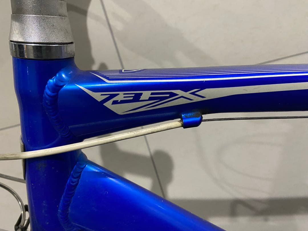 TREK FX7.3 クロスバイク　トレック fx7.2 23自転車　fx234