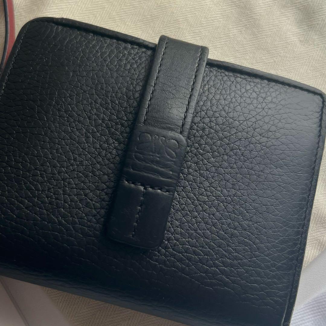 220 美品 LOEWE ロエベ 2つ折り財布