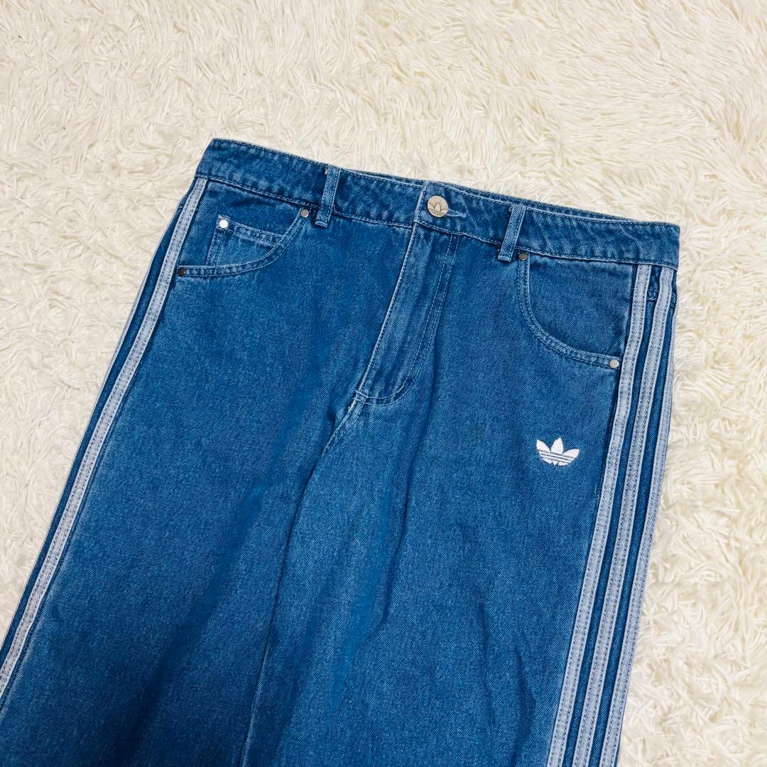 アディダス アディカラー デニム スリーストライプス トラックパンツ