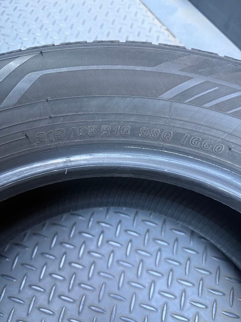 スタッドレス ヨコハマ ig60 215/65R16