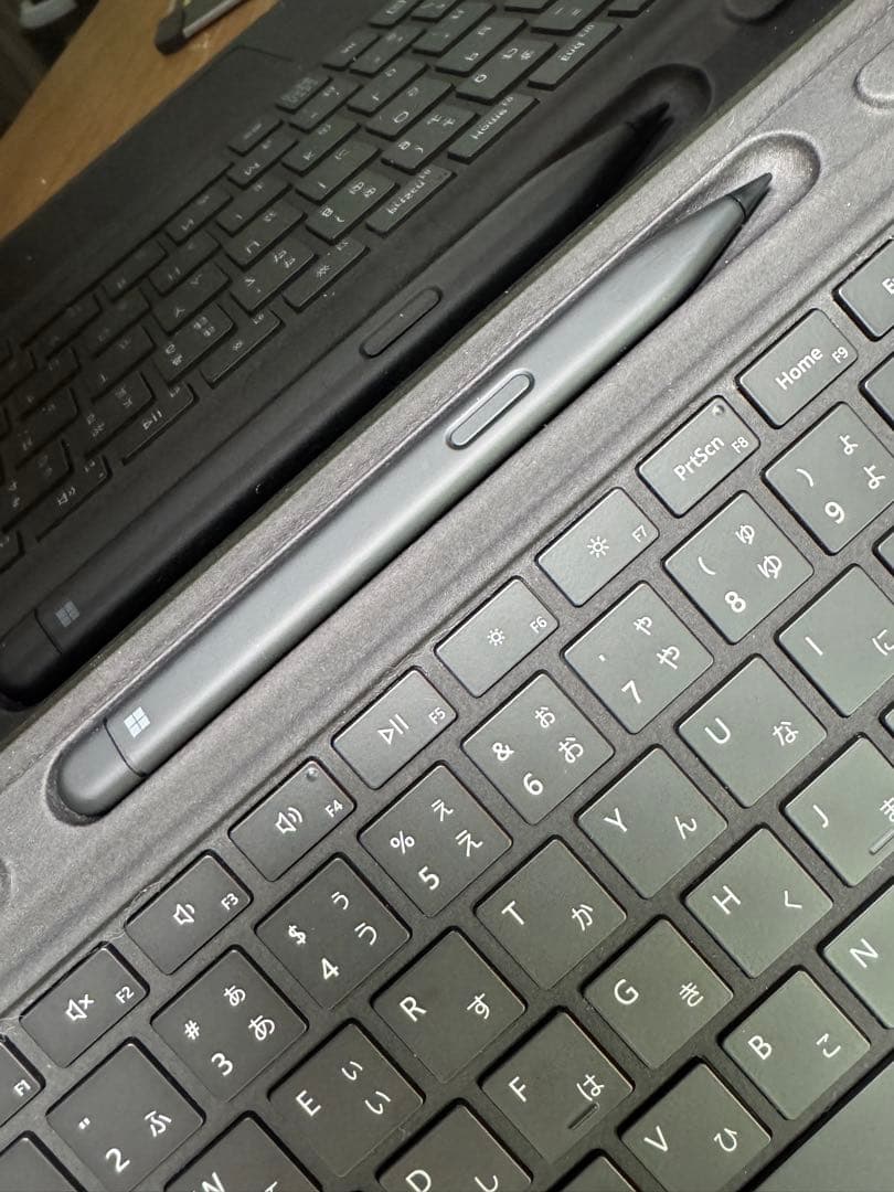 Surface Pro 9 i5 8GB 256GBタイプカバー＋タッチペン付