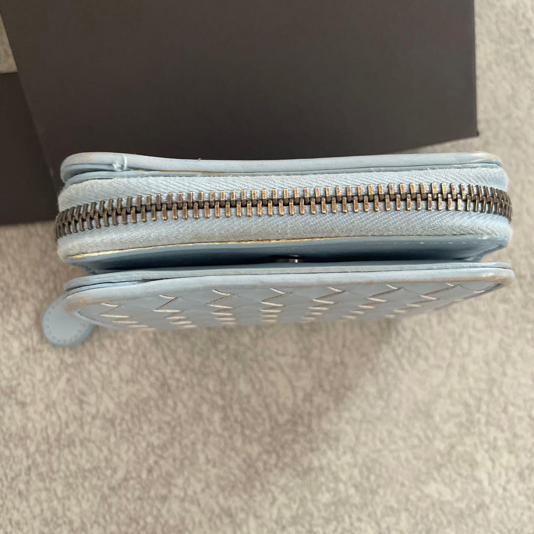 BOTTEGA VENETA ラウンドファスナー 財布　イントレチャート 水色