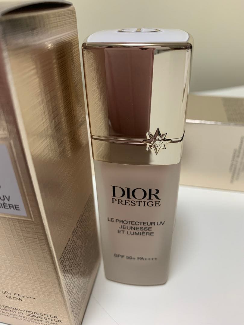 Dior プレステージホワイトルプロテクターUV ルミエールシアーグロウ30ml