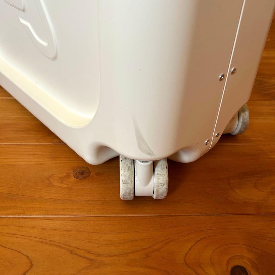 JETKIDS by STOKKE、子供用キャリーケース、ホワイト