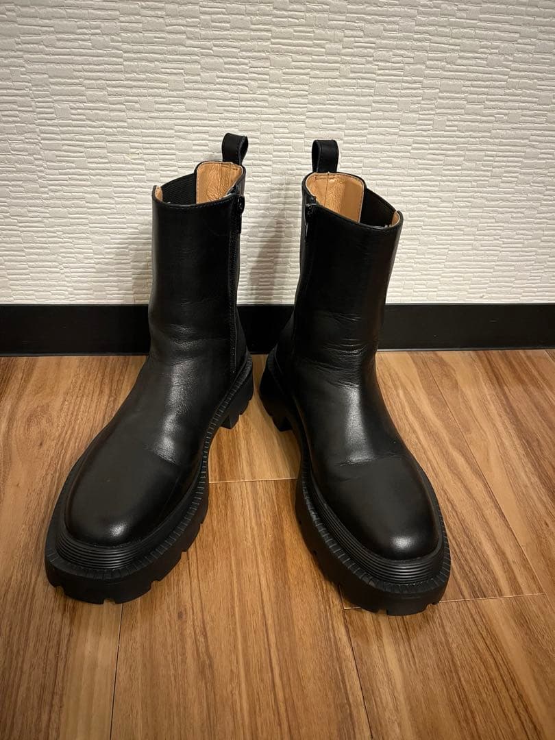 アトリエブルージュ レザーサイドゴア タンクブーツMサイズ(23.5〜24cm