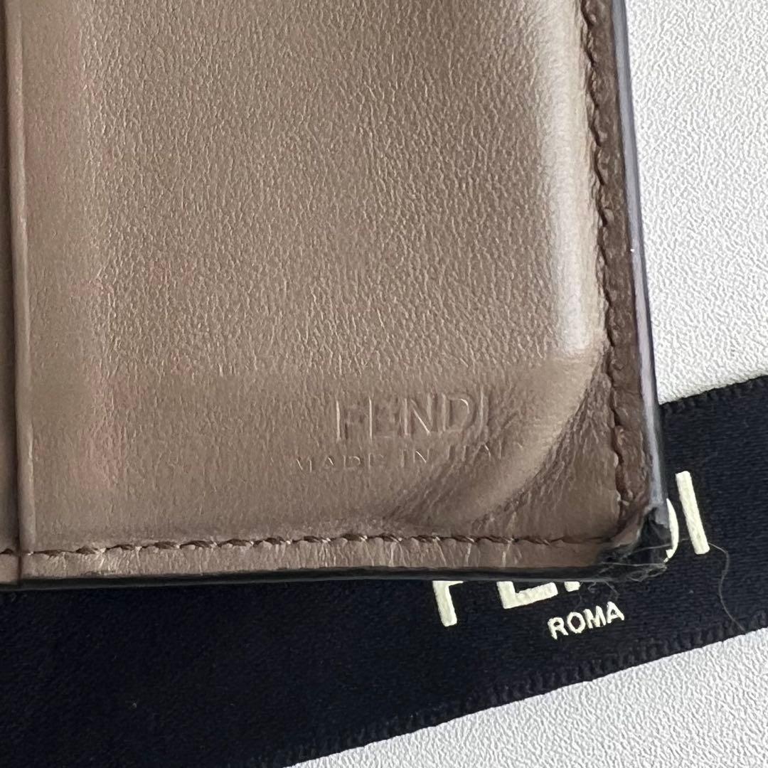53 美品 FENDI フェンディ エフイズ 2つ折り財布