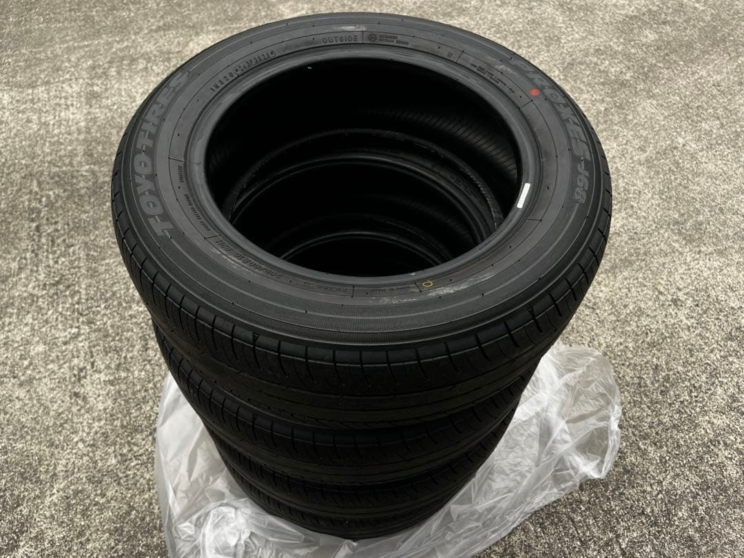 新車外しタイヤ4本　PROXES J68 205/60R16 90型VOXYノア