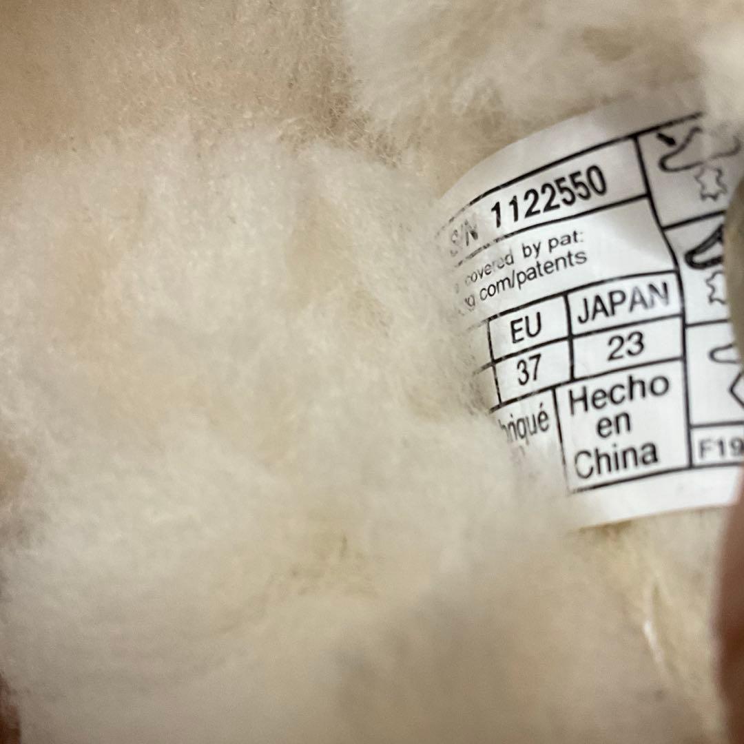 き*れ様 アグUGG ベージュ ムートン　プラットフォームソール　スリッパ