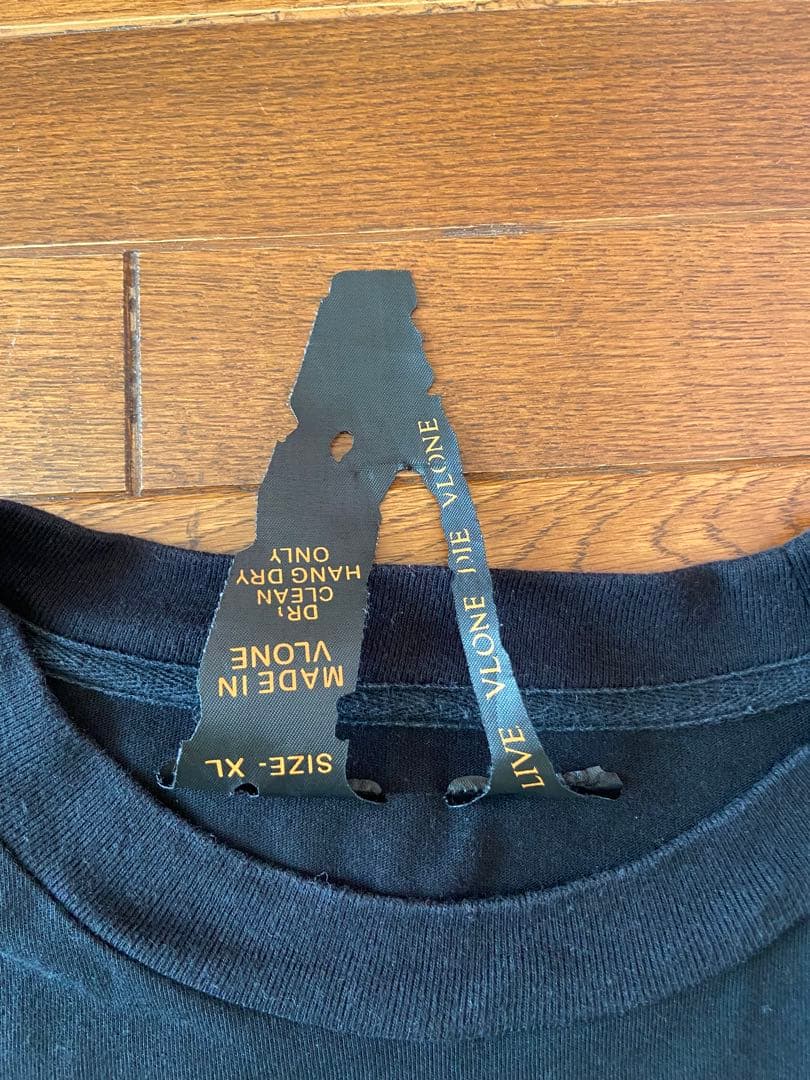 値下げしました！ VLONE スカル＆ボーンTシャツ