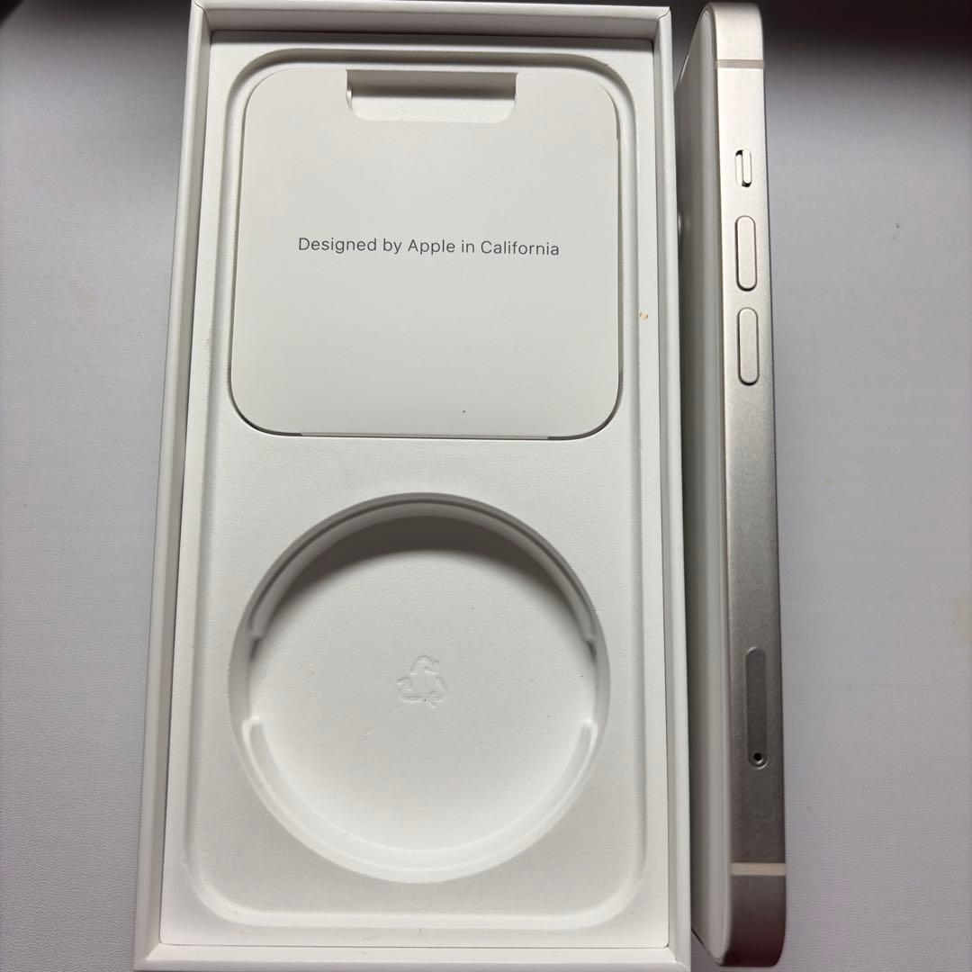 iPhone13 128GB SIMフリー　starlight 本体