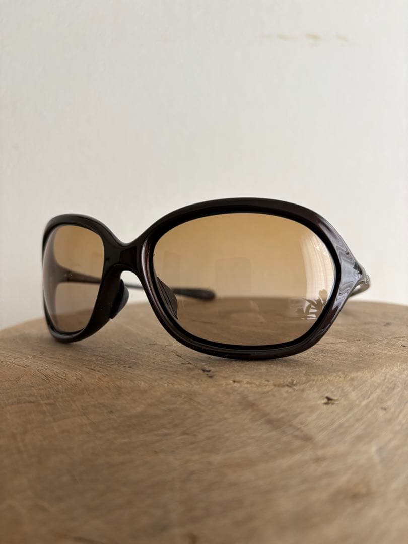 OAKLEYオークリー 女性用サングラス Warm Up