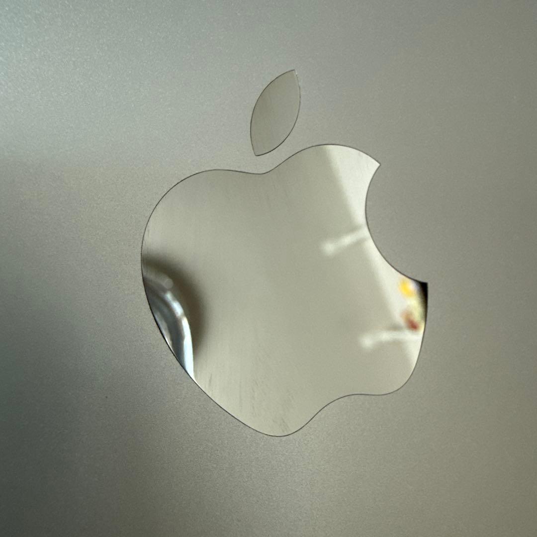 【美品】iPad 第8世代 10.2 32GB Wi-Fi+セルラー BT86%