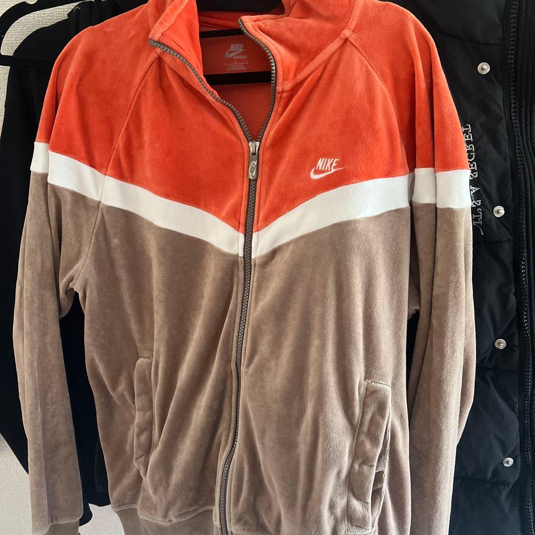 NIKE ベロア セットアップ