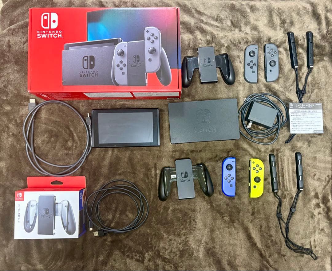 Nintendo Switch 本体 + Joy-Con+ 充電グリップ