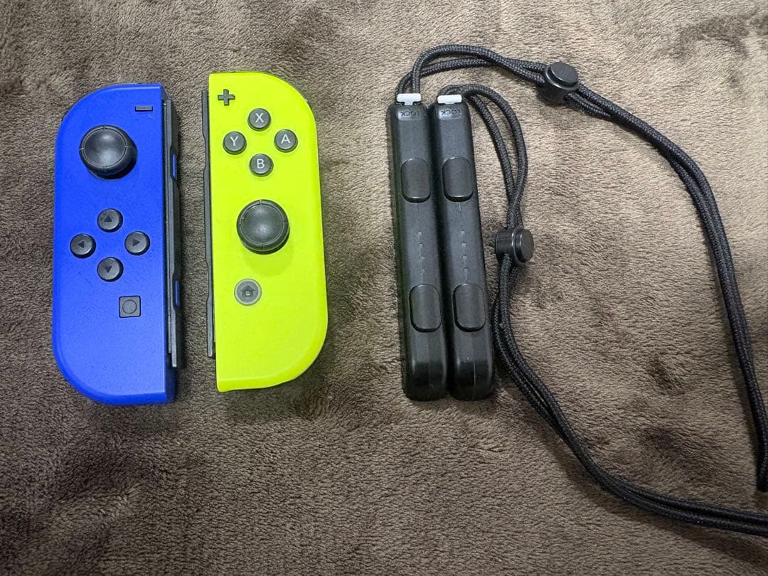 Nintendo Switch 本体 + Joy-Con+ 充電グリップ