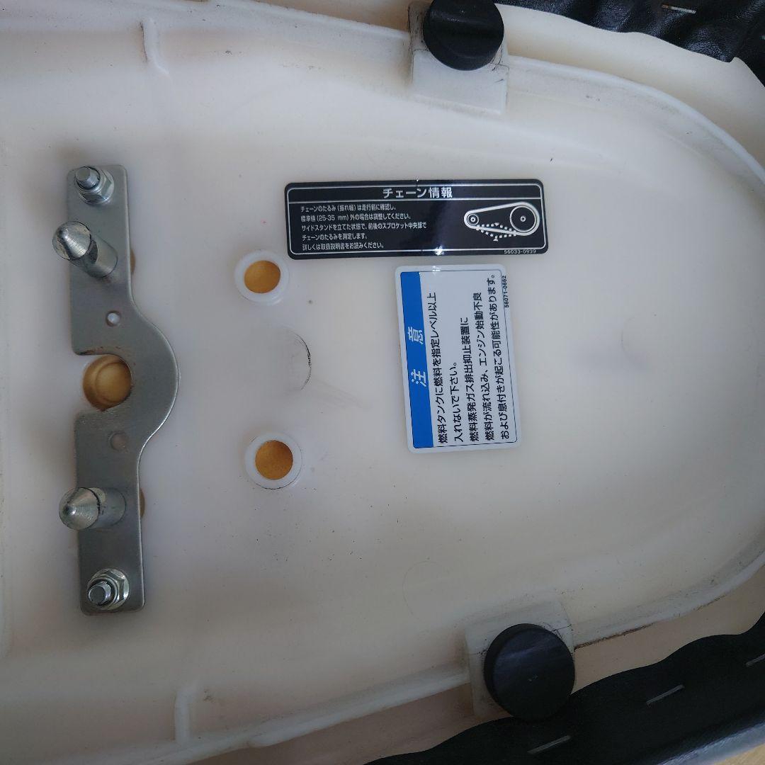 カワサキ　w800 ストリート　純正シート